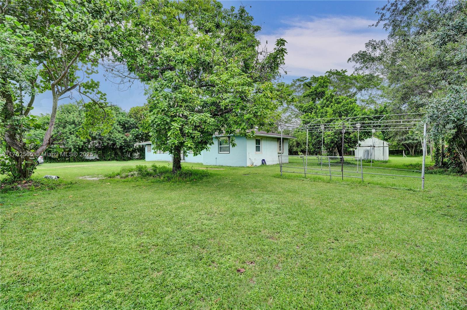 Building Photo - 12525 SW 104th St