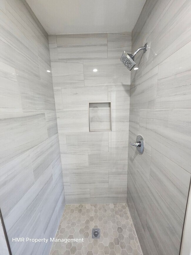 Building Photo - Two story fully remodel home in West Covina..