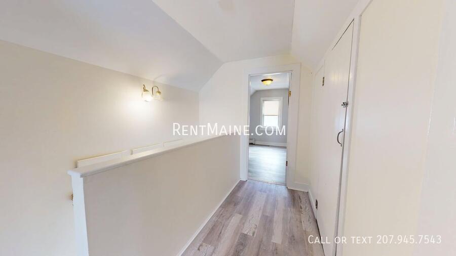 Building Photo - 322 Grove St