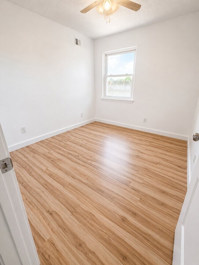 Building Photo - 1507 Richard Dr