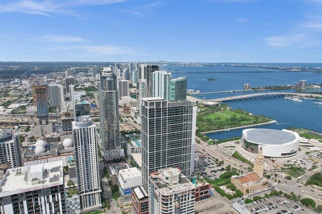 Building Photo - 159 NE 6th St