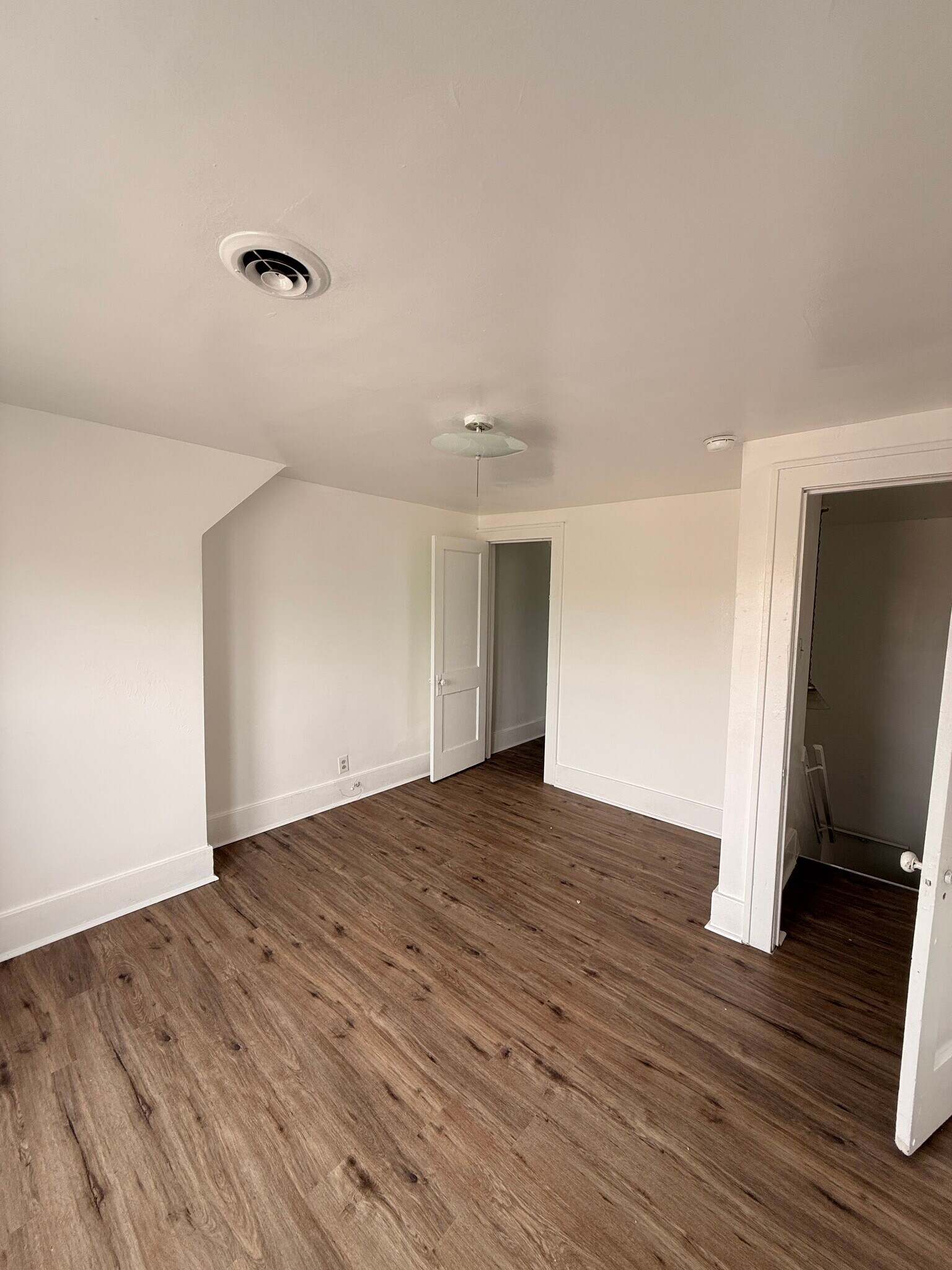 Building Photo - 18168 Brohl St