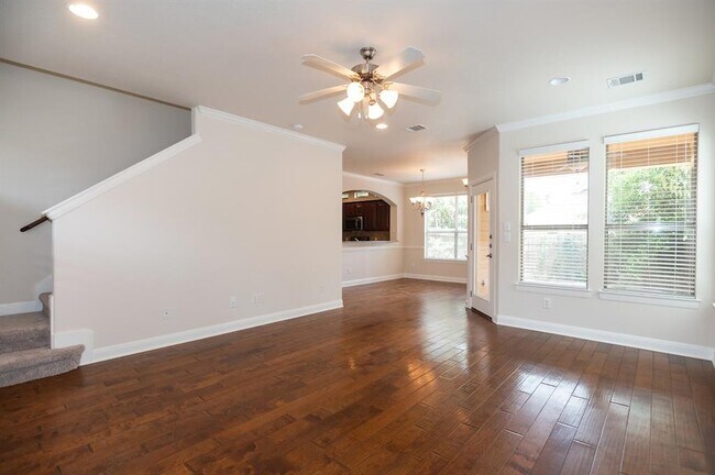 Building Photo - 6708 Menchaca Rd