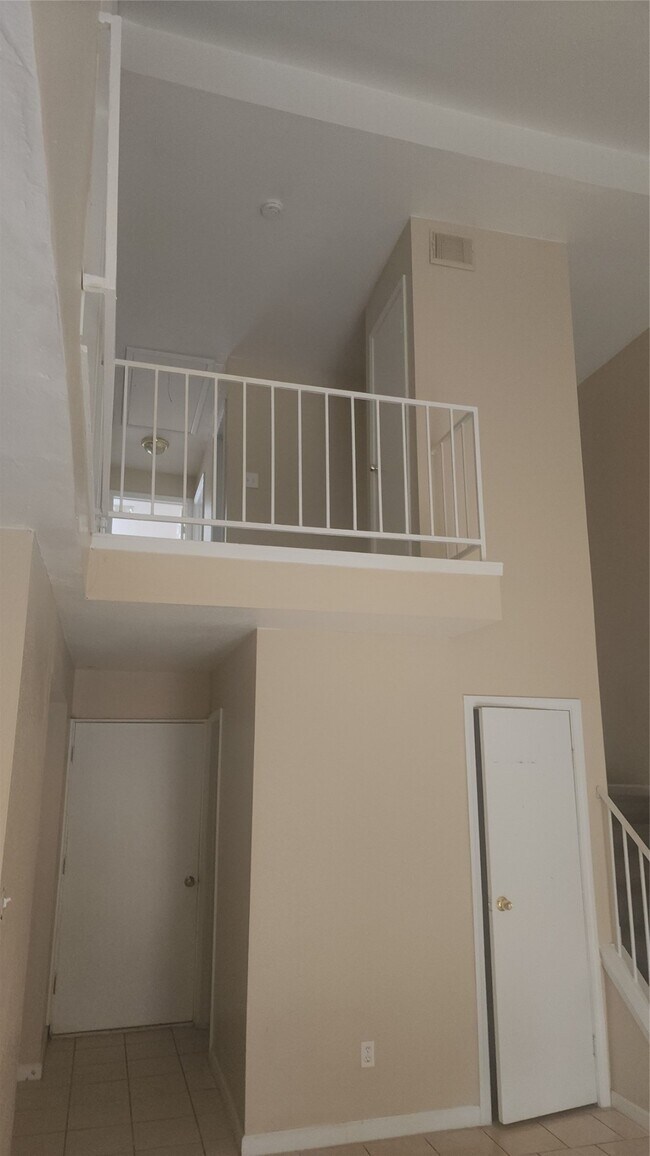 Building Photo - 12223 Wild Pine Dr