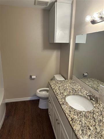 Building Photo - 5256 Benbrook St