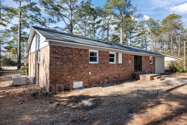 Building Photo - 329 S McPherson Church Rd