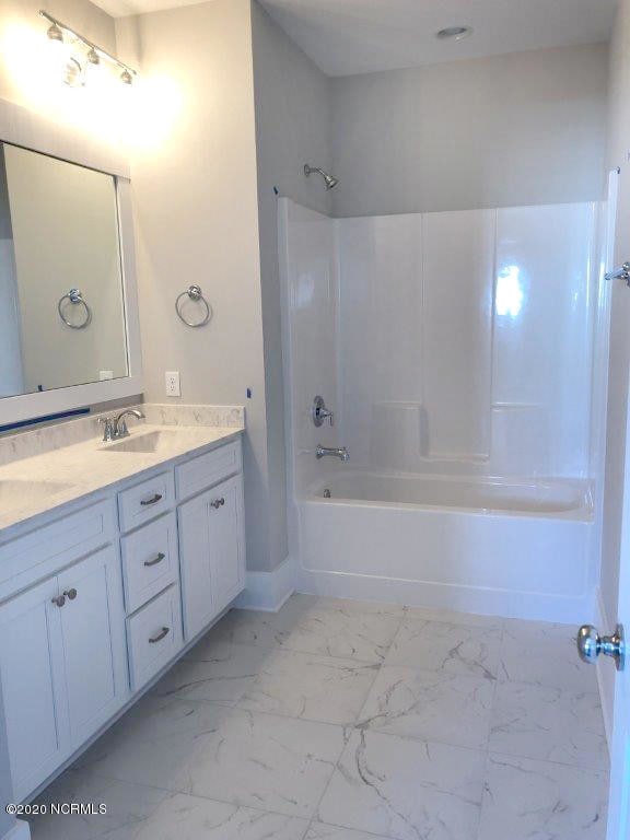 Building Photo - 4006 Tamarisk Ln