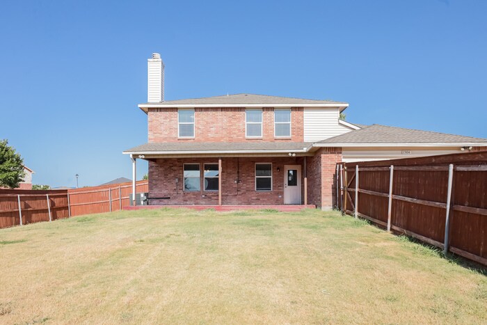 Building Photo - 1304 Cyprus Dr