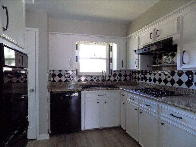 Building Photo - 803 Wild Horse Valley Rd