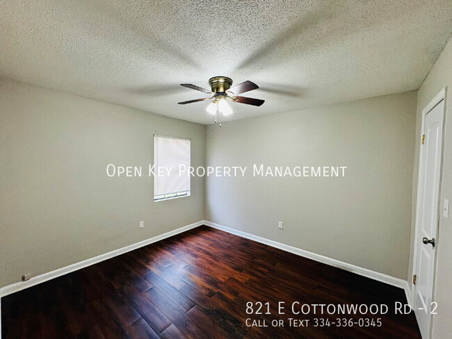 Building Photo - 821 E Cottonwood Rd