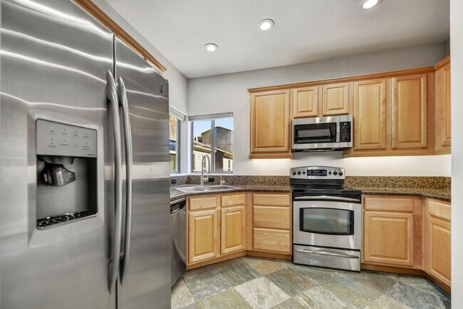 Building Photo - 3935 E Rough Rider Rd