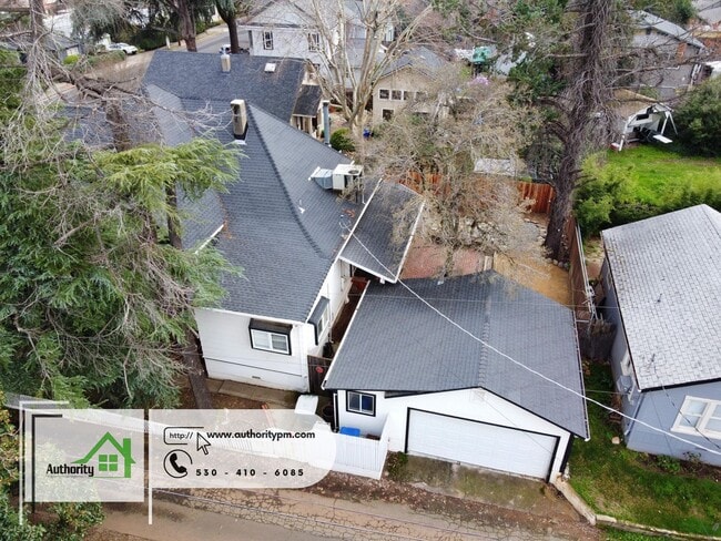 Building Photo - 1804 Chestnut St