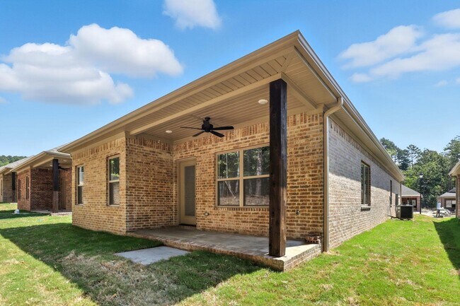 Building Photo - 13419 Teton Dr