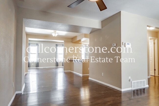 Building Photo - 2081 Sussex Ln