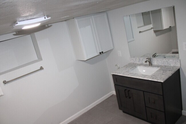 Building Photo - 2680 Appian Way