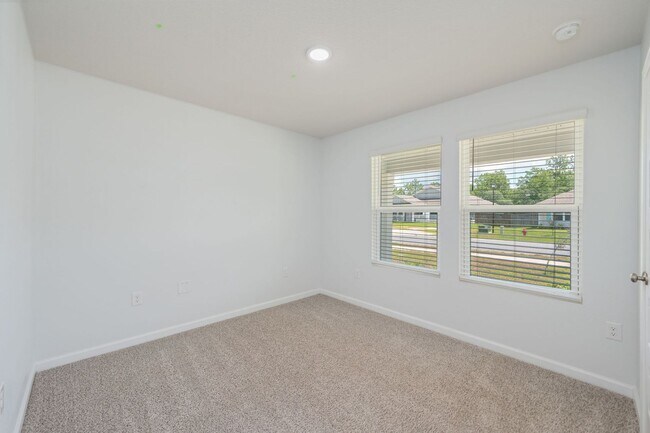 Building Photo - 522 Mary Lou Way