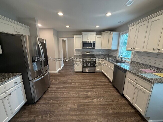 Building Photo - 2708 N Patterson Ave