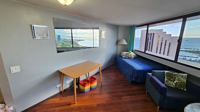 Building Photo - 1700 Ala Moana Blvd