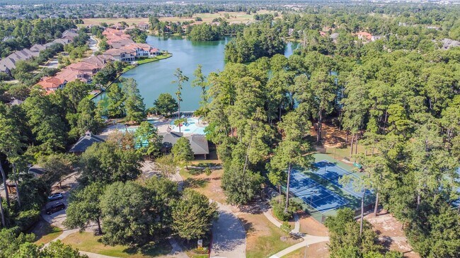 Building Photo - 9535 Empress Crossing Dr