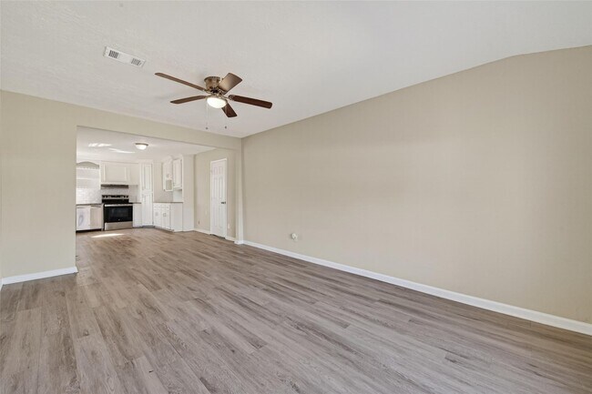 Building Photo - 4626 Dewberry St