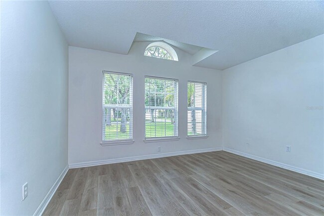 Building Photo - 18303 Elmhurst Ln