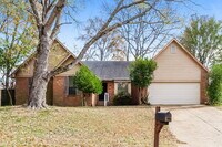 Building Photo - 8139 Creek Way Cove