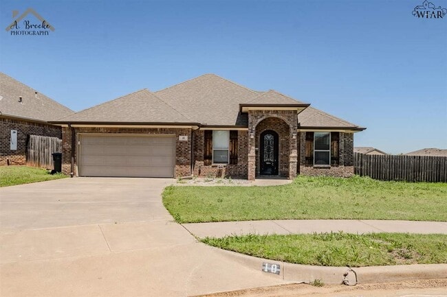 Primary Photo - 10 Freedom Cir
