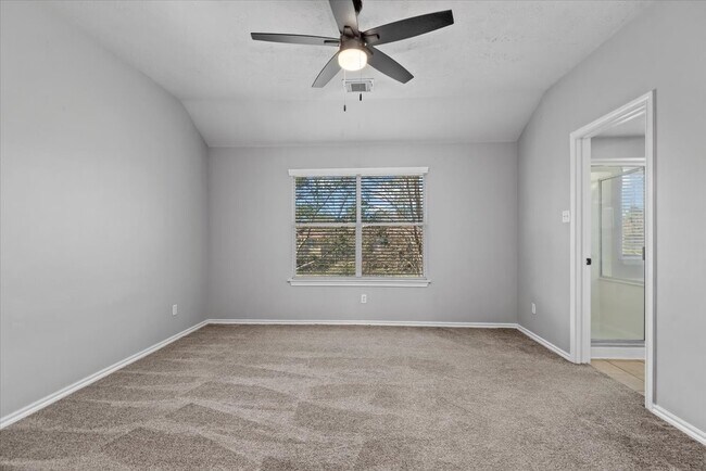 Building Photo - 71 Summer Haze Cir