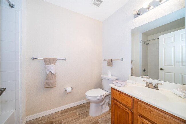 Building Photo - 2600 Lodi Cir