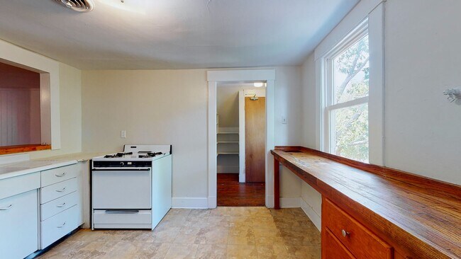 Building Photo - Spacious Apartments in Prime East Rock by East Rock Park!