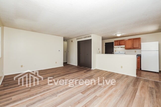 Building Photo - 8178 Mt Hood