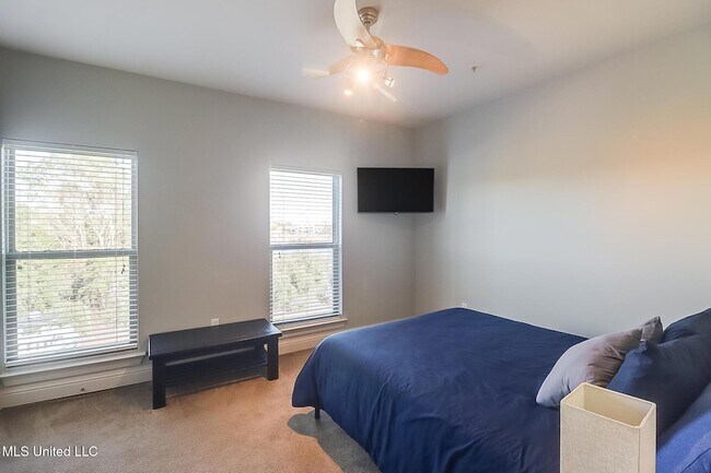 Building Photo - 1400 Mill Rd