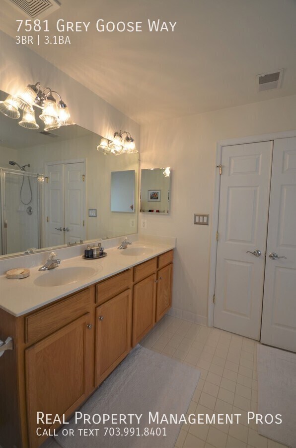 Building Photo - 7581 Grey Goose Way