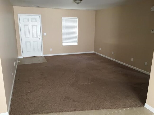 Building Photo - 42 Fox Hollow Dr