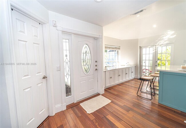 Building Photo - 9939 NW 47th Terrace