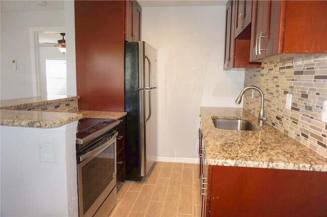 Building Photo - 14026 E Parsley Dr