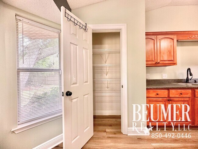 Building Photo - Now Available - 4br/2ba Home near NAS Pensacola back Gate