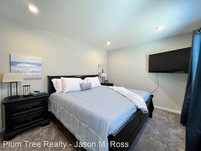 Building Photo - 4 br, 2.5 bath House - 7876 Ellington Court
