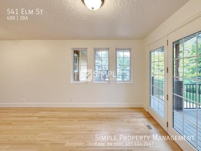 Building Photo - 541 E Elm St