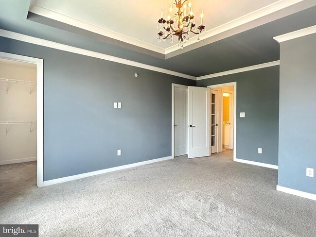 Building Photo - 13 Hedley Ln