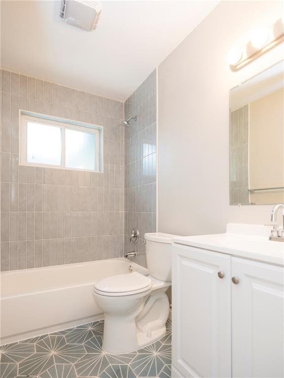 Building Photo - 2524 Glen Springs Way