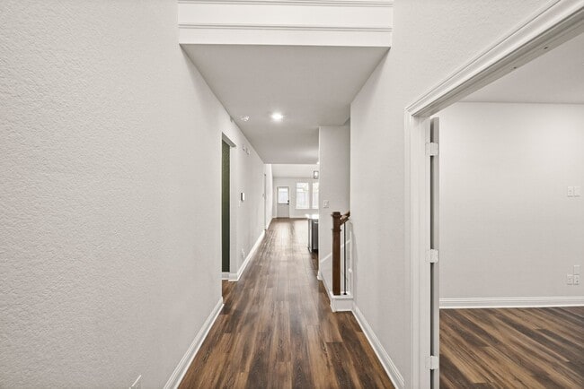 Building Photo - 15703 Monkey Rock Dr