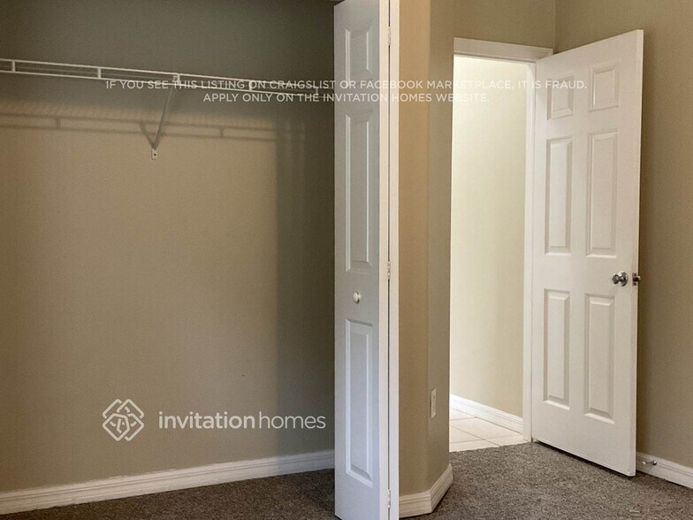 Building Photo - 11011 Lynn Lake Cir