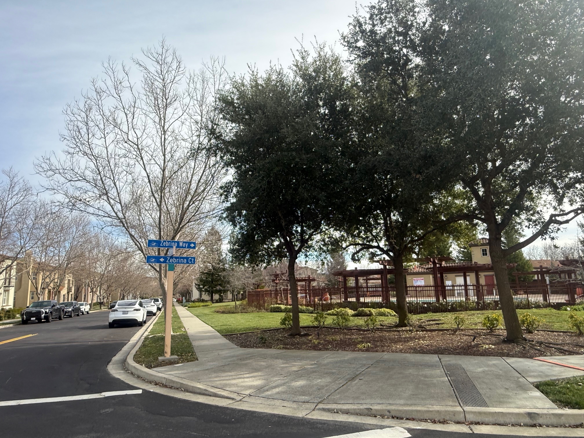 Building Photo - 2016 Maidenhair Way