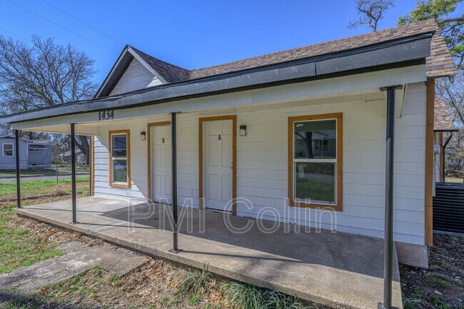 Building Photo - 1434 S Rusk St