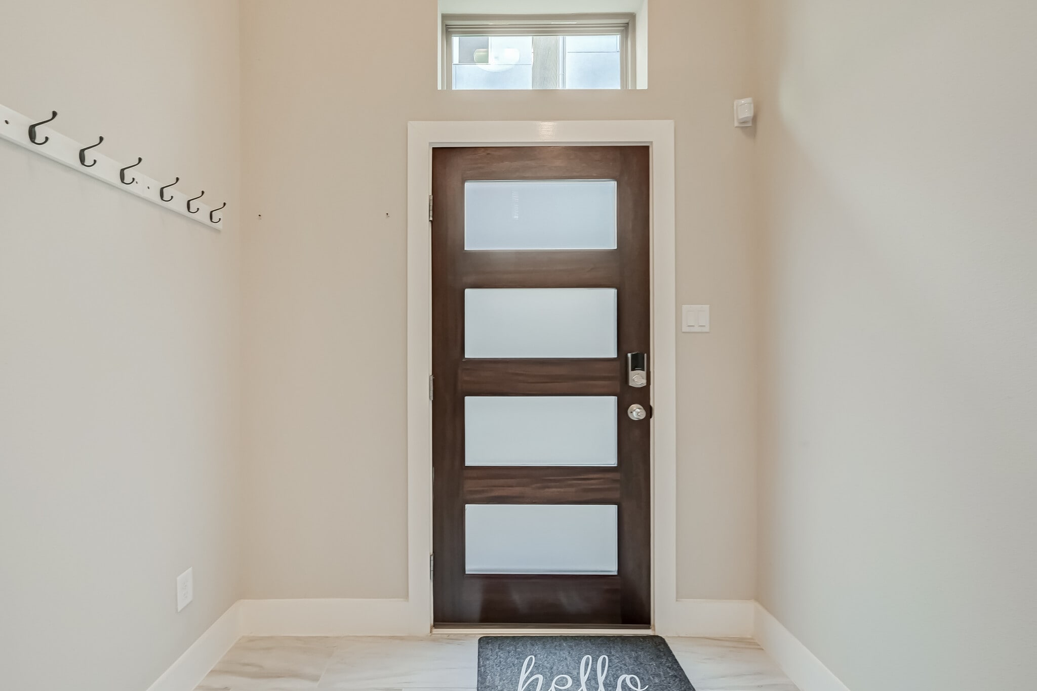 Building Photo - 5838 E Post Oak Ln