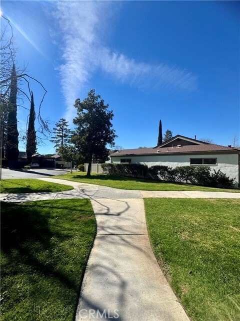 Building Photo - 36156 Senna Cir