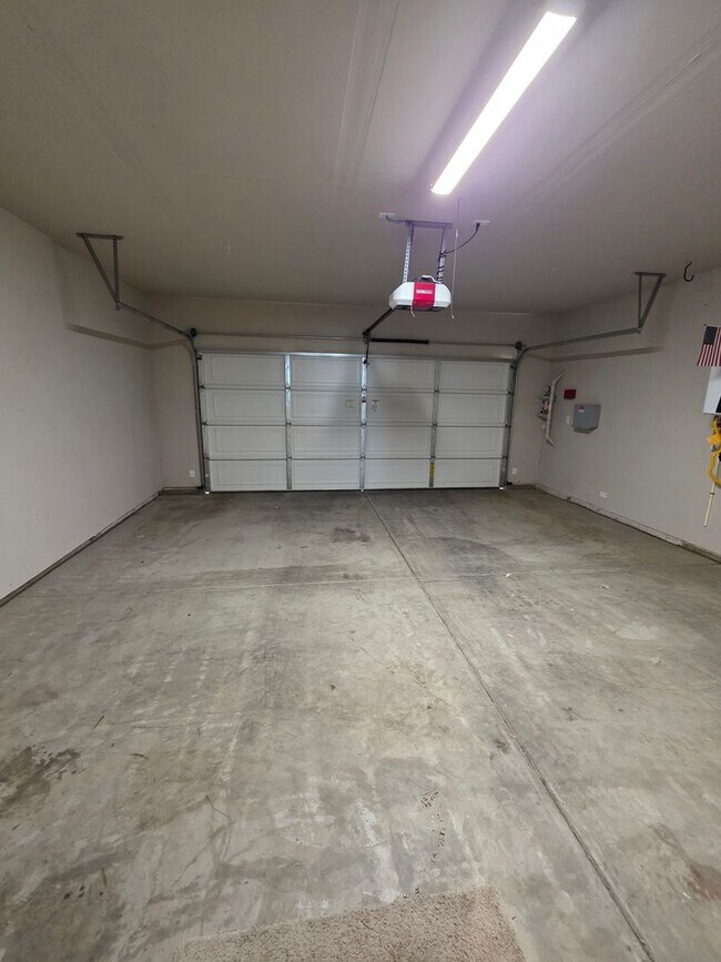 Building Photo - 846 Congaree Ln