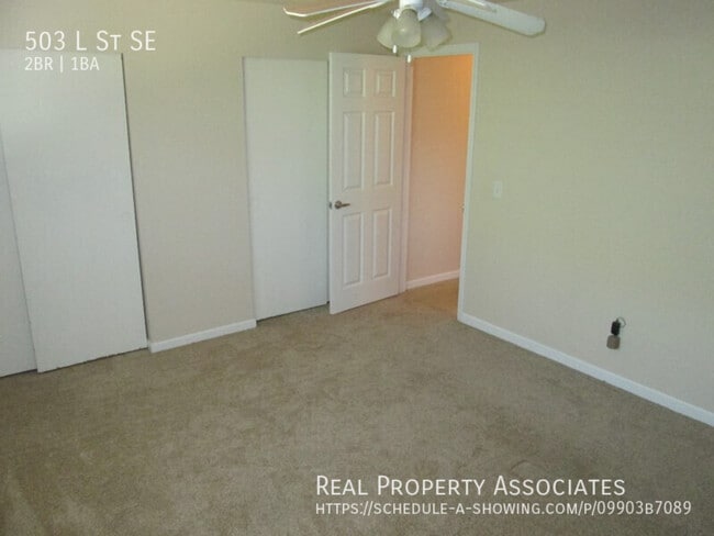 Building Photo - 503 L St SE