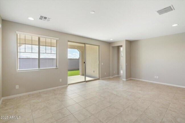 Building Photo - 10211 W Crittenden Ln